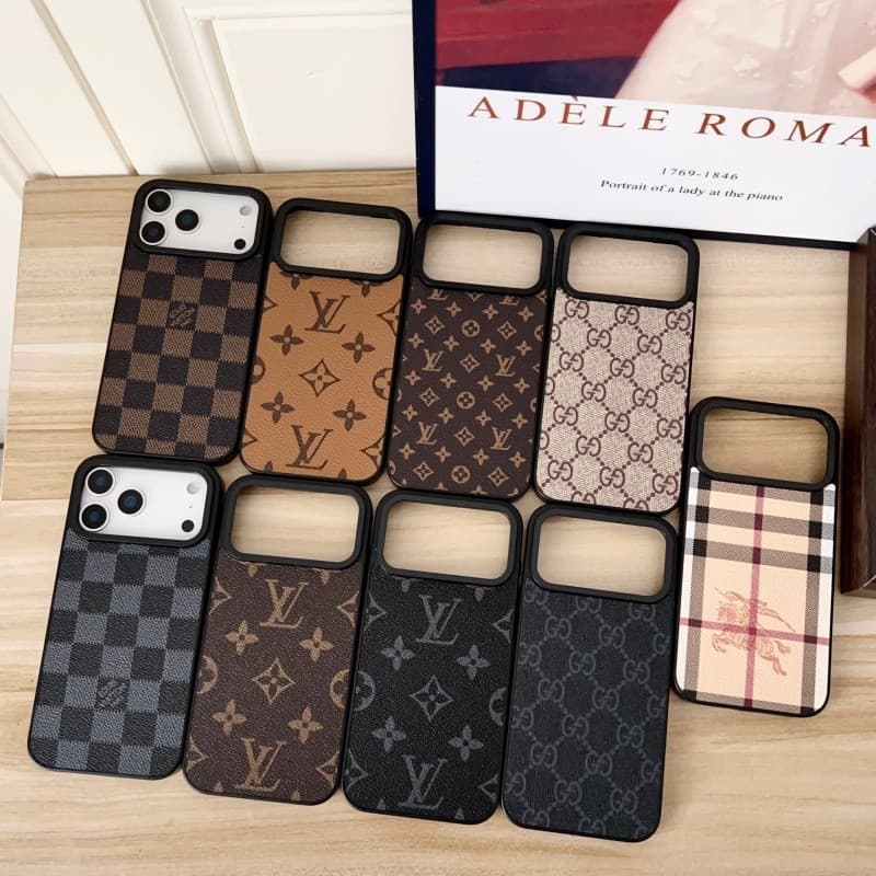 ป้ายแบรนด์ใหญ่คลาสสิก เคสไอโฟน 17 pro max 16 pro max 15 pro max เคส iphone 16 17 15 case เคสไอโฟน 16 pro 17 pro 15 pro 16 plus 15 plus เคสโทรศัพท์ กันกระแทก หนัง รูปที่ 1