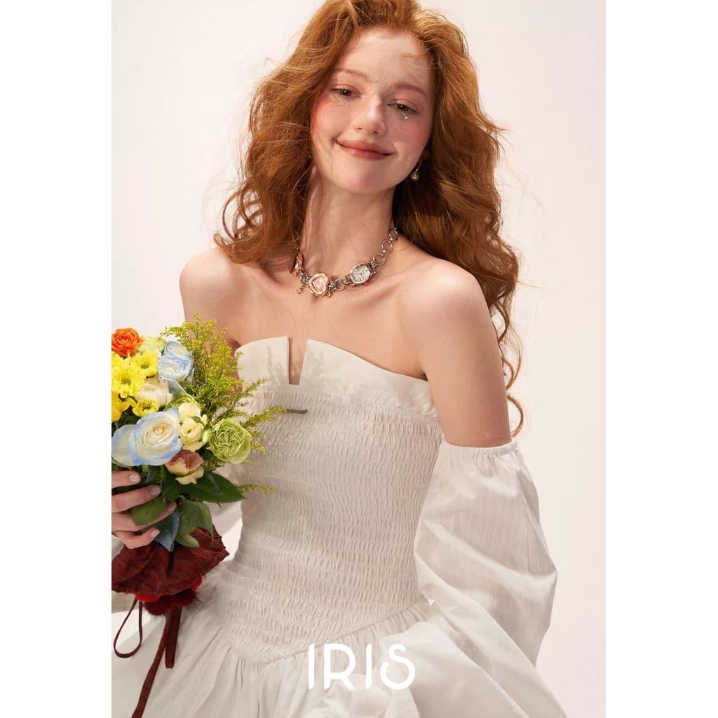 IRIS BOUTIQUE 26ssNew collectionIS8744Elara Off-Shoulder Smocked Peplum Top ดีไซน์เสื้อเปิดไหล่สม็อคช่วงอก รูปที่ 2