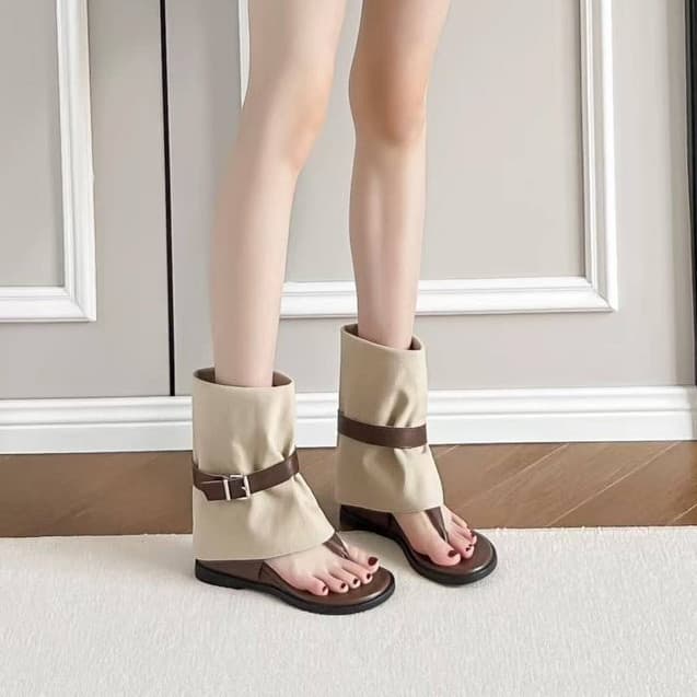 รองเท้าแตะพื้นมแบน PU ใหม่ สำหรับฤดูใบไม้ผลิและฤดูร้อน ใส่สบายและป้องกันการลื่นไถล รูปที่ 6
