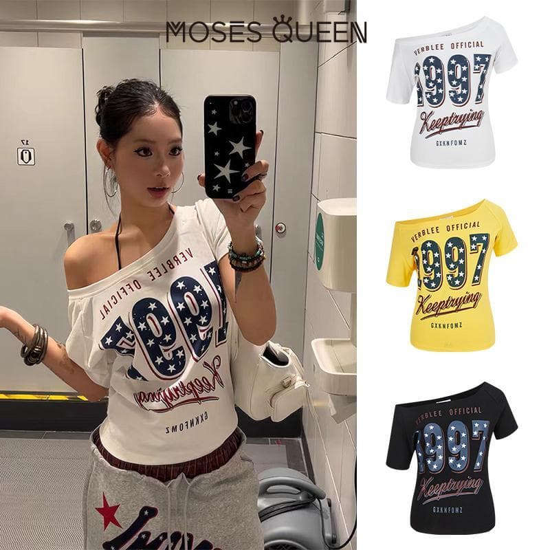 MOSESQUEEN ตัว.Top ปิดไหล่ Retro พิมพ์TEE สไตล์สปайซ์เกิร์ล ฟิตเรียบหรูสำหรับงานDansParty และสวมใส่อเนกประสงค์ #63497 รูปที่ 1