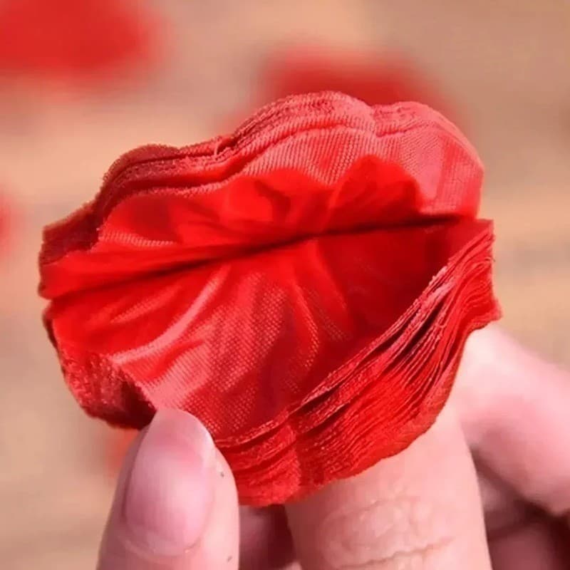 1000-5000ชิ้นที่มีสีสันกลีบดอกกุหลาบประดิษฐ์-โรแมนติกแต่งงานครบรอบผ้าไหมดอกกุหลาบตกแต่ง-อุปกรณ์วันวาเลนไทน์ รูปที่ 8