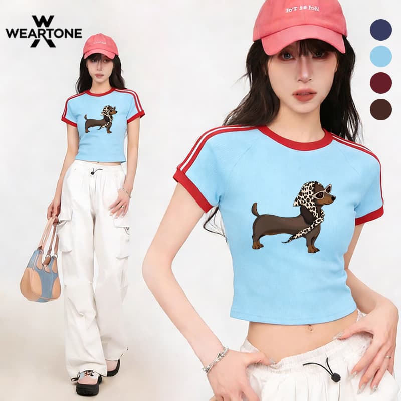 WEARTONE เสื้อยืดแขนสั้ ลาย“Sunglasses scarf dog” เสื้อสั้นเข้ารูปส ไตล์สปอร์ตสาวหวานสุดฮอต เสื้อแขนสั้นรัดรูปน่ารัก รูปที่ 1