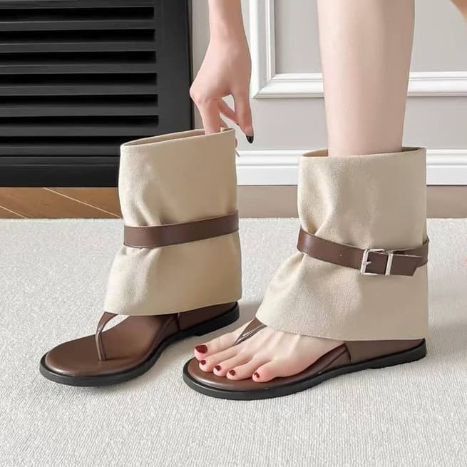 รองเท้าแตะพื้นมแบน PU ใหม่ สำหรับฤดูใบไม้ผลิและฤดูร้อน ใส่สบายและป้องกันการลื่นไถล รูปที่ 9