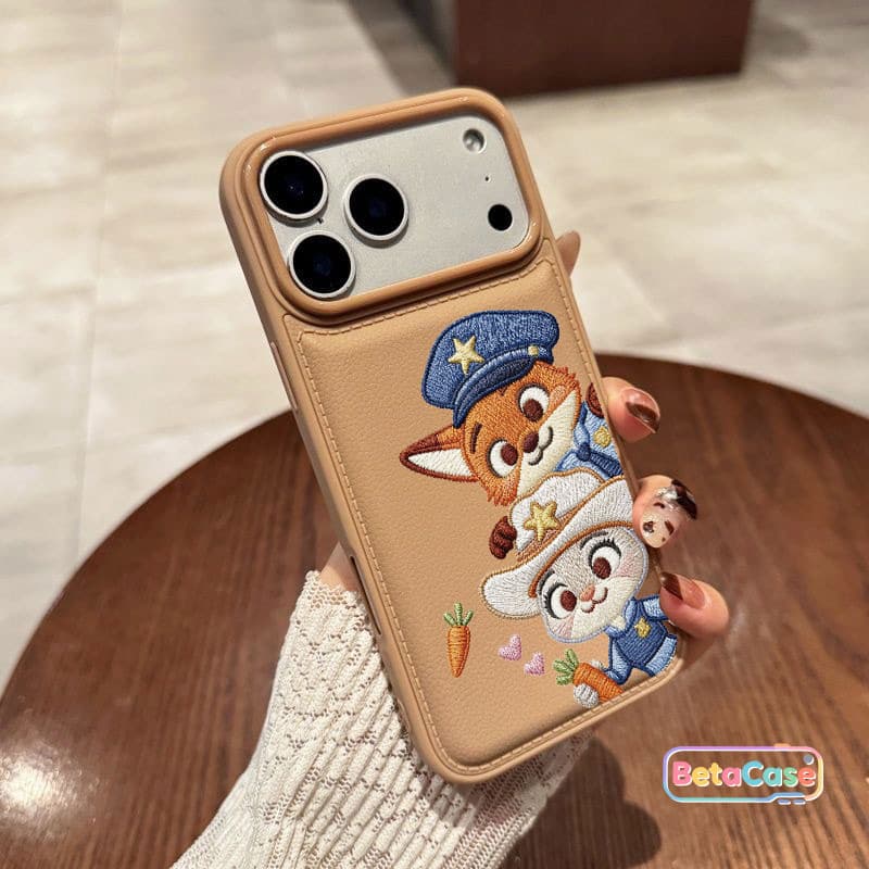 เคส iPhone 17 16 15 14 13 12 11ProMax Phone Case ลายการ์ตูนคู่หูจิ้งจอกกับกระต่ายนักสืบ น่ารักเกาหลี ซิลิโคนกันกระแทก รูปที่ 3