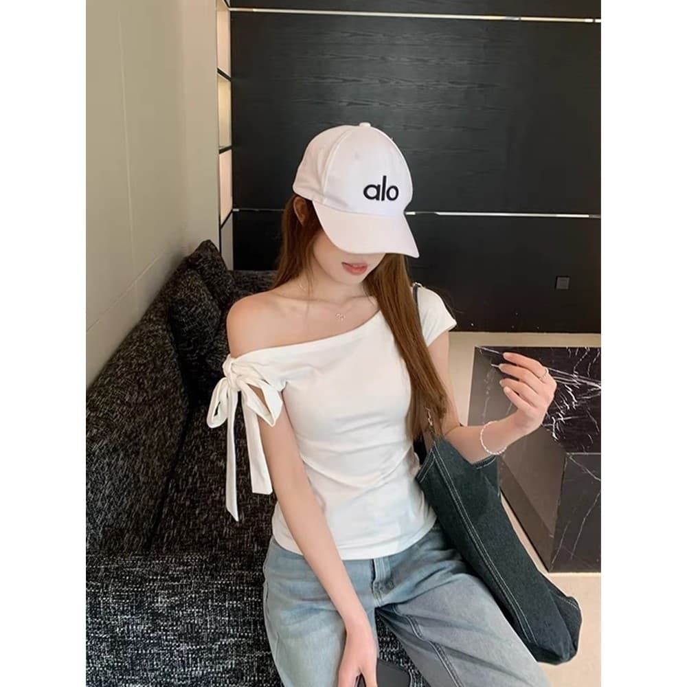 Nemo#FY5179 เสื้อยืดแขนกุด เปิดไหล่ ดีเทลผูกโบว์ สีพื้น ใส่ได้2แบบ มีฟองน้ำ รูปที่ 7