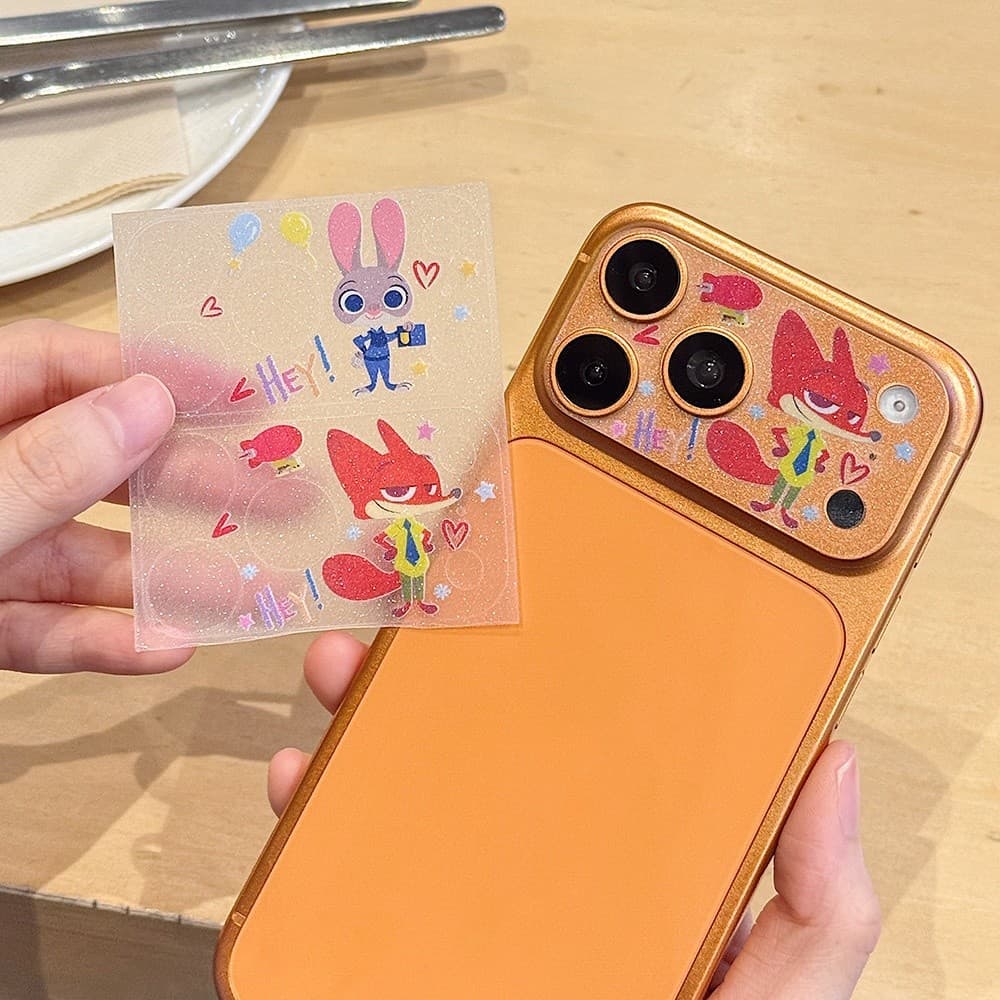 Ultra Thin Bear Star Man การ์ตูนแมว Hollow Out Glitter สติกเกอร์สําหรับ iPhone 17 Pro Max 17 Pro ฟิล์มนุ่มฐานเลนส์ชิ้น รูปที่ 7