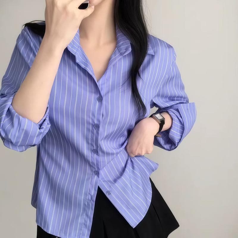 Chili#เสื้อเชิ้ตผู้หญิงลายทาง ทรงเข้ารูป กระดุมแถวเดียว แขนยาว คอวี ดีไซน์ทันสมัยและใช้งานได้หลากหลาย#99301 รูปที่ 7