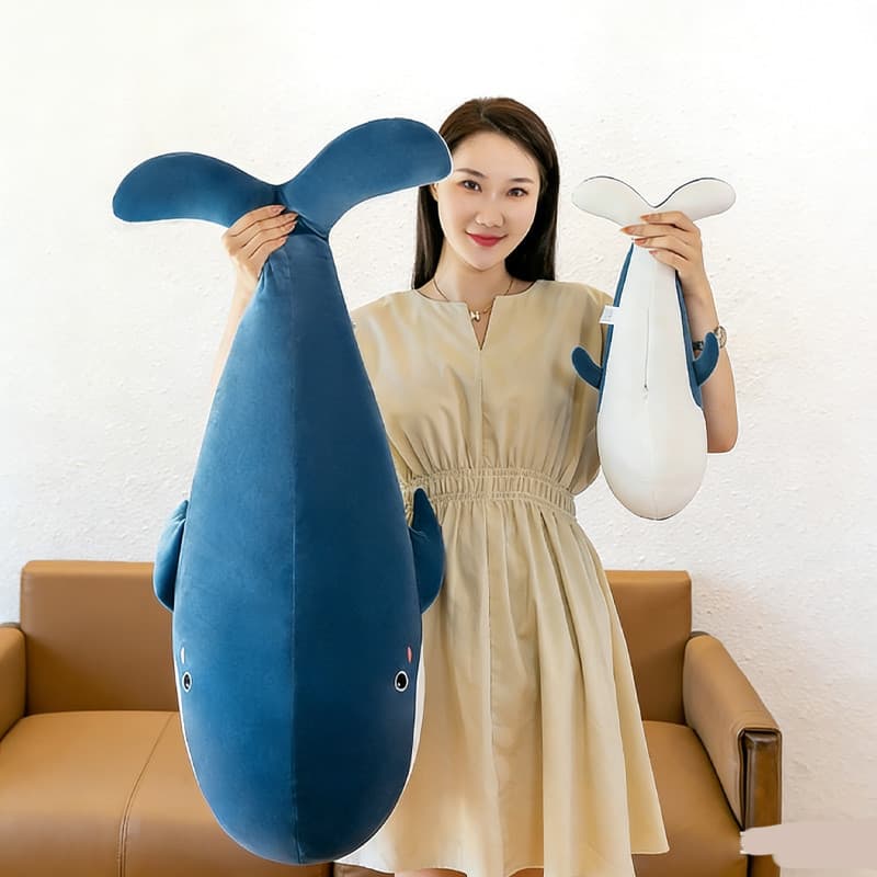 COD ตุ๊กตาปลาวาฬ หมอนขวัญวาฬขนาดใหญ่ 50/100CM ของน่ารักๆสำหรับผู้หญิง ของขวัญน่าทึ่ง รูปที่ 4