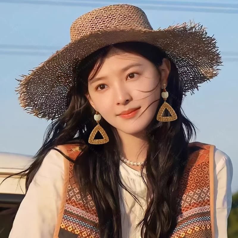 ต่างหูสไตล์โบฮีเมียนย้อนยุคสุภาพสตรีแฟชั่นที่เรียบง่ายต่างหูพู่ขนนก รูปที่ 5