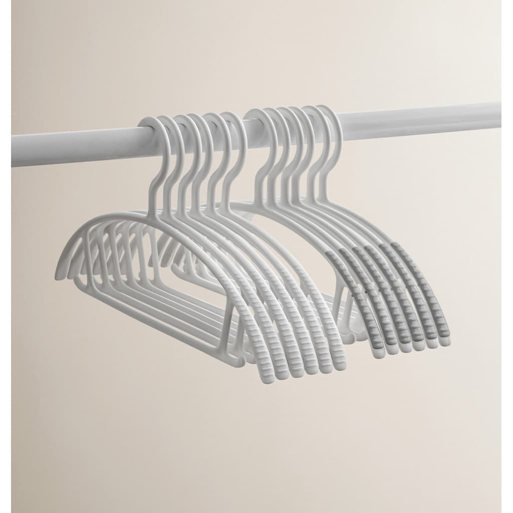 Omocha | ไม้แขวนเสื้อ ไม้แขวนเสื้อทรงโค้ง ถนอมไหล่เสื้อ กันไหล่ยื่น Clothes Hanger รูปที่ 1