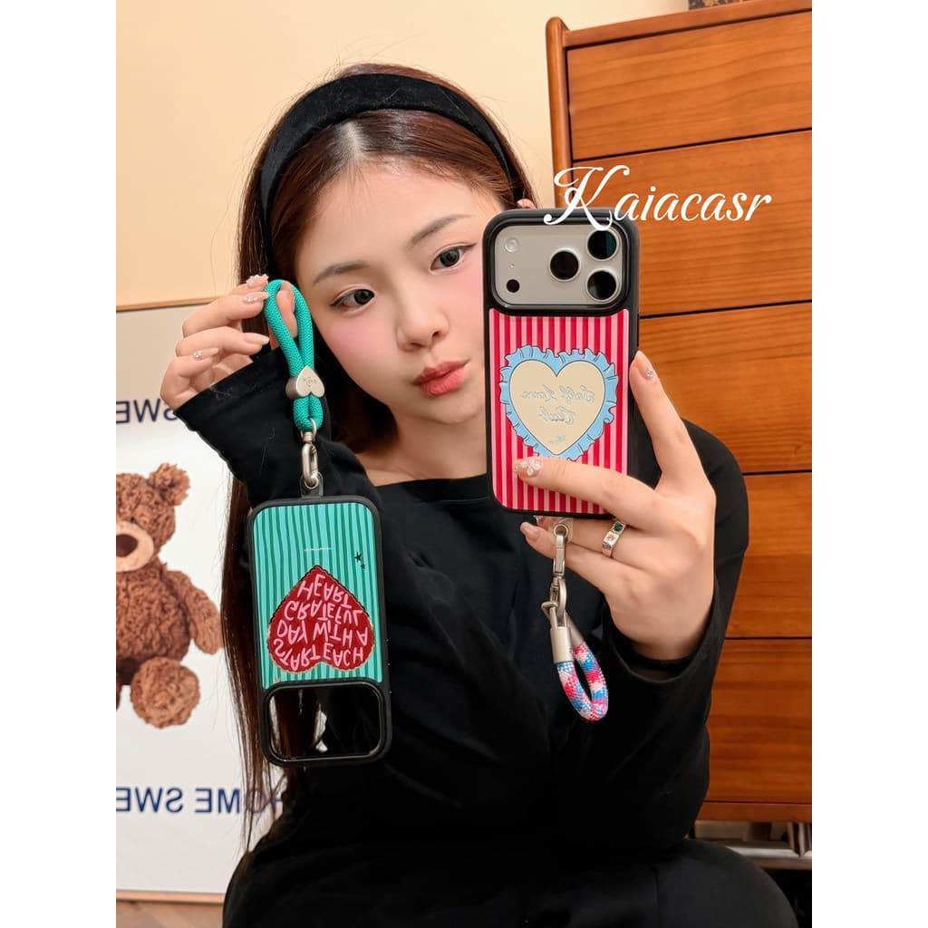 Huiwanju สีทึบลายหัวใจรักสําหรับ iPhone17promax เคสโทรศัพท์ ip16pro/13 หญิง 14pro พร้อมเชือกเส้นเล็ก 15pro รวมทุกอย่างทนต่อการตก 12 รูปที่ 6