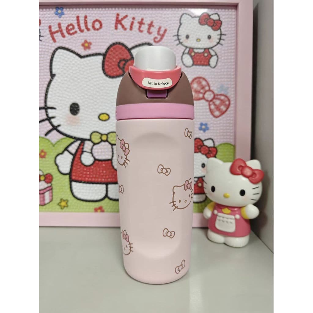 Hello Kitty x Owala FreeSip 16oz ขวดน้ําสแตนเลสรุ่น Limited Edition – แก้วน้ํากันรั่วพร้อมหลอดในตัว, ฉนวนติดผนังสองชั้นสําหรับเล่นกีฬา, โรงเรียนและการเดินทาง, ปลอดสาร BPA รูปที่ 3