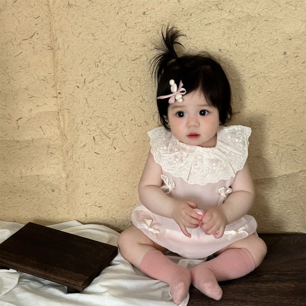 ซูเปอร์ฝัน0-24เดือนแขนกุดบอดี้สูทลูกไม้ปกสีชมพูโบว์เด็กสาววันเกิดเสื้อผ้าบางชั้น ก ผ้าฝ้ายสไตล์เกาหลี ชุดรอมเปอร์ รูปที่ 4