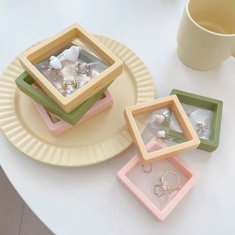 10 ชิ้น กรอบลอย 3D กล่องแสดงเครื่องประดับ แผ่นฟิล์ม PE แขวนเก็บของ จัดเก็บป้องกันออกซิเดชัน รูปที่ 3