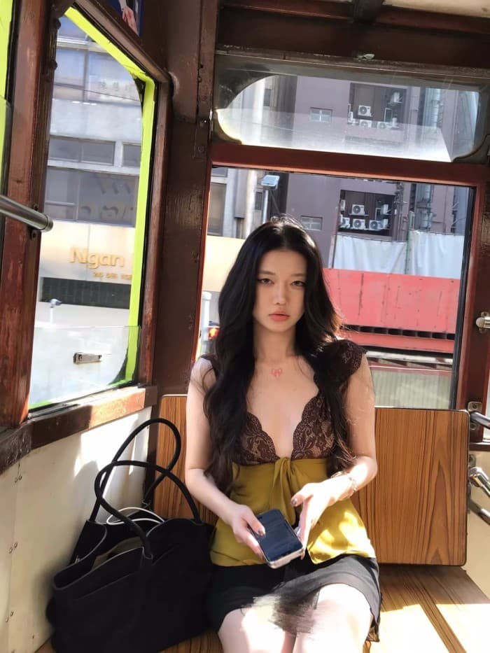 ขิงลูกไม้เย็บโบว์ยกทรงผู้หญิงฤดูร้อนสไตล์ใหม่เอวแคบด้านในด้านบน รูปที่ 4