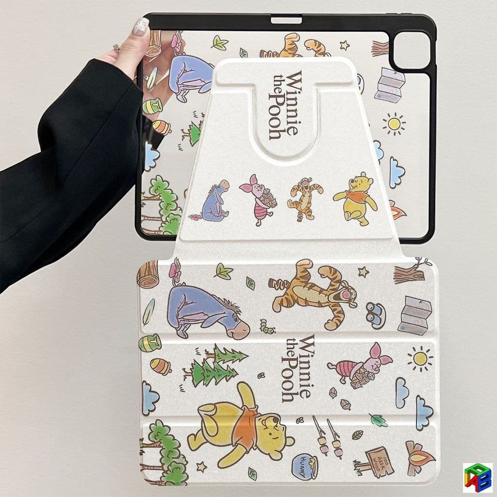 หมีน้อย เดอะพูห์ 720° หมุนสามพับเคสiPad Gen11-A16 Gen10 10.9 นิ้ว/Air7 M3 2025/Air6/5/4 M2 mini6/7 8.3 นิ้วPro2025 M5/Gen7/8/9 10.2 เคสอะคริลิค รูปที่ 2