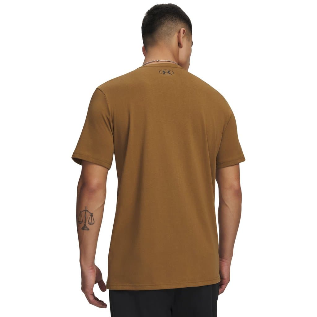 Under Armour เสื้อยืดสำหรับผู้ชาย UA Left Chest Lockup รูปที่ 3