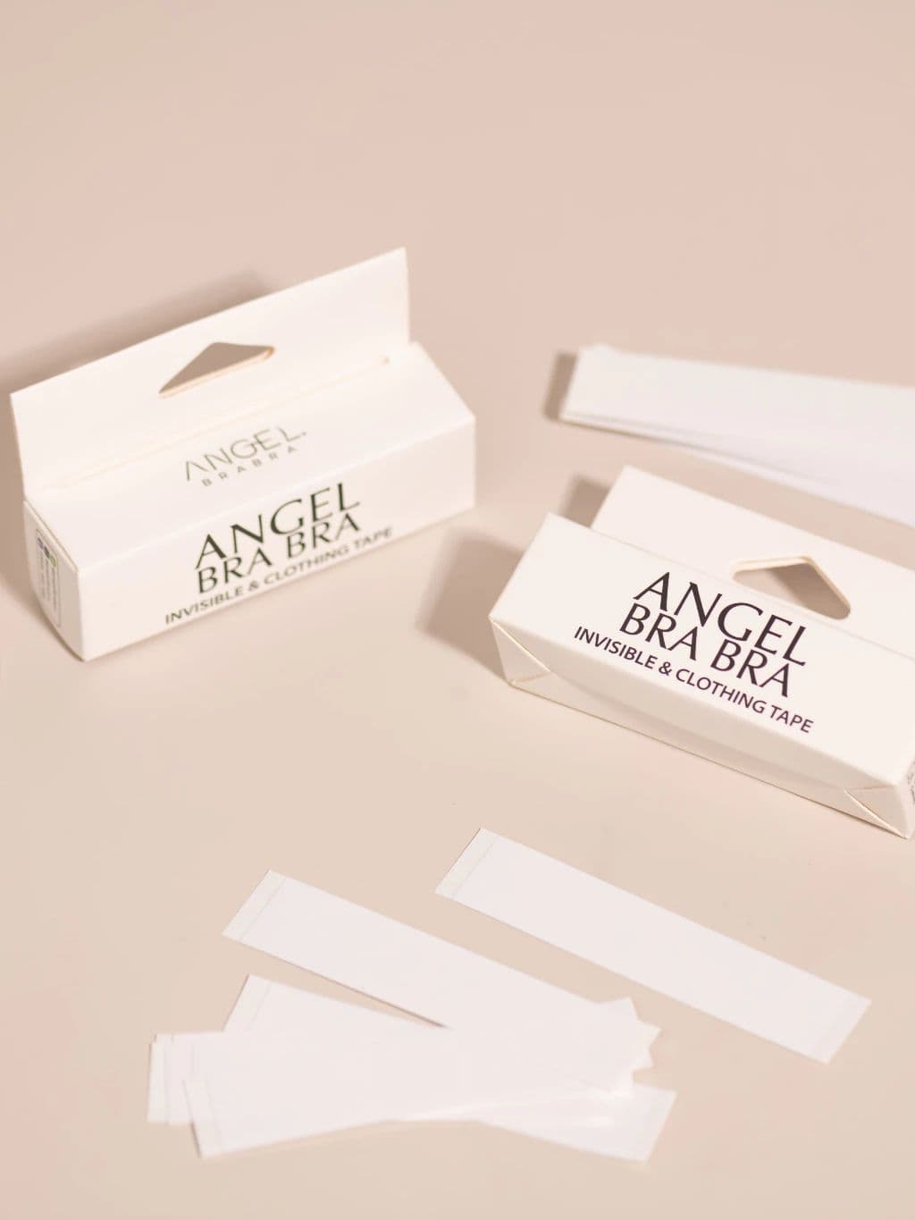 ANGELBRABRA เทปติดเสื้อกันโป๊ สำหรับผิวหนังและเสื้อผ้า INVISIBLE & CLOTHING TAPE รูปที่ 4