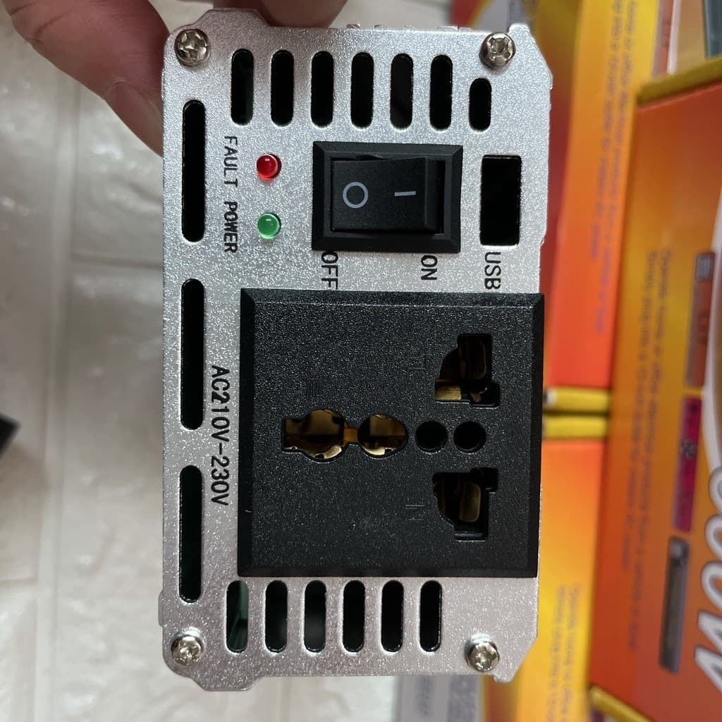 อินเวอเตอร์ 12v 220w ตัวแปลงไฟฟ้า12v220v แปลงพลังงาน 12v to 220v inverter 220w อินวอเตอร์12v 220 220w อินเวอร์เตอร์220w รูปที่ 2
