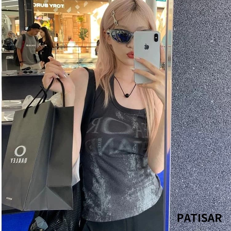 cherryshop Y2Kเสื้อกั๊กสั้นแฟชั่นย้อนยุคสำหรับผู้หญิง แขนกุด สายคล้องคอ สไตล์สลิมฟิต ลายตัวอักษร เซ็กซี่ PR รูปที่ 6