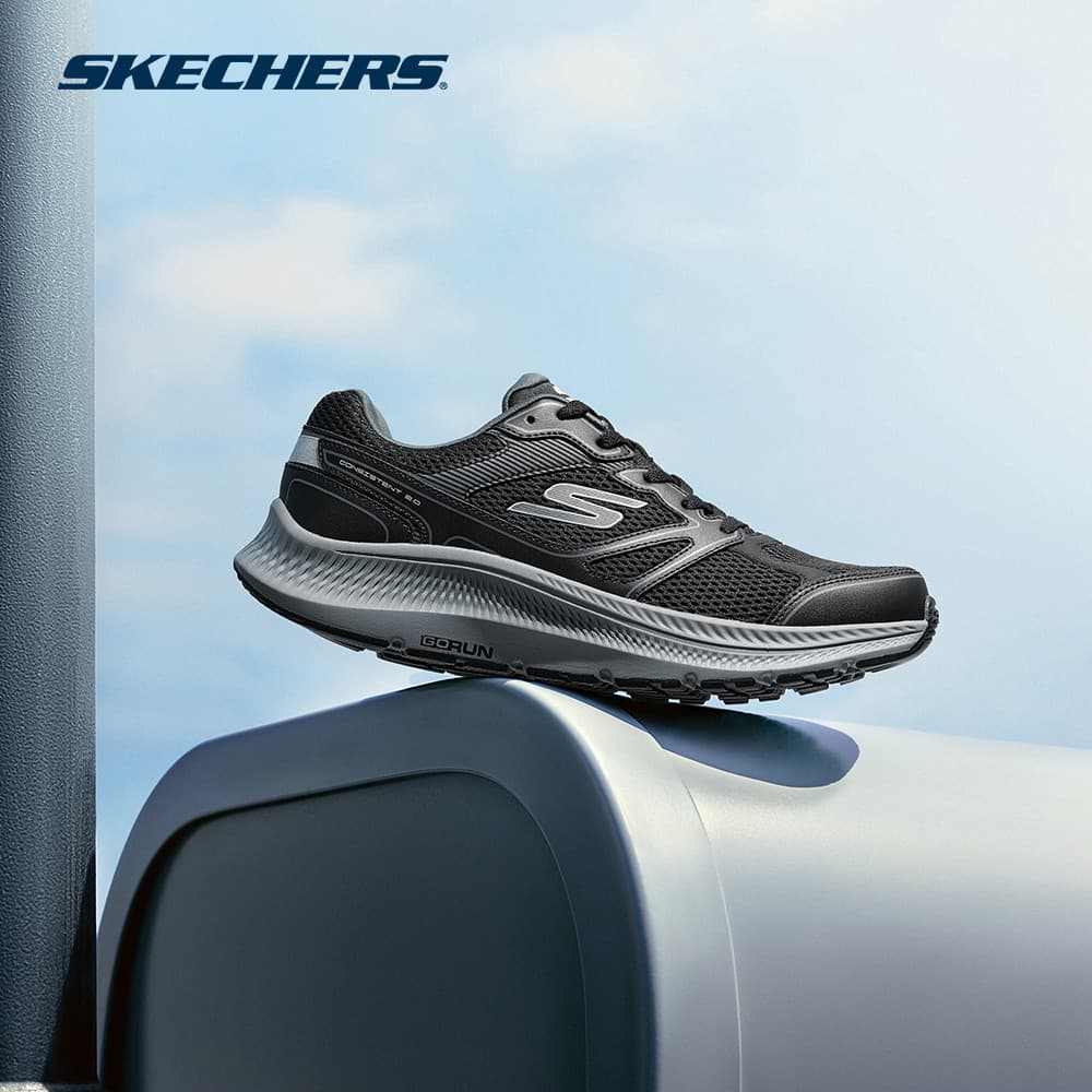 Skechers สเก็ตเชอร์ส รองเท้าผู้ชาย Men Performance GOrun Consiste 2.0 Shoes - 220861-BKCC รูปที่ 1