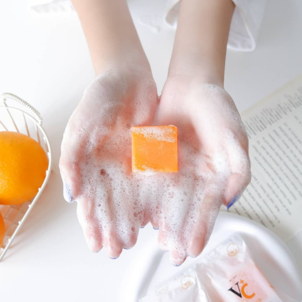 สบู่ล้างหน้า สบู่ส้ม Oraage soap VC+By juju ผิวขาวกระจ่างใส ลดเลือนรอยด่างดำ สีผิวสม่ำเสมอ รูปที่ 5