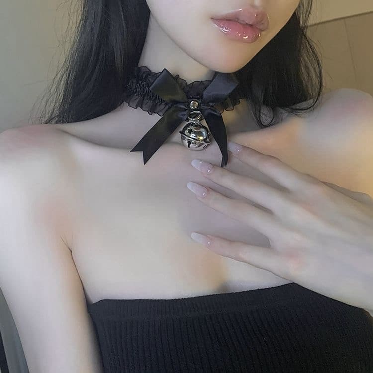 choker collar สร้อยคอลูกไม้โบว์ สร้อยคอระฆัง อุปกรณ์เสริมสุภาพสตรี ปลอกคอแม่บ้าน รูปที่ 1