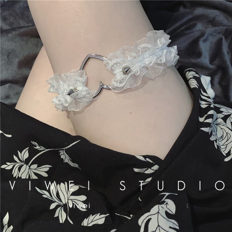 choker collar สร้อยคอลูกไม้โบว์ สร้อยคอระฆัง อุปกรณ์เสริมสุภาพสตรี ปลอกคอแม่บ้าน รูปที่ 4