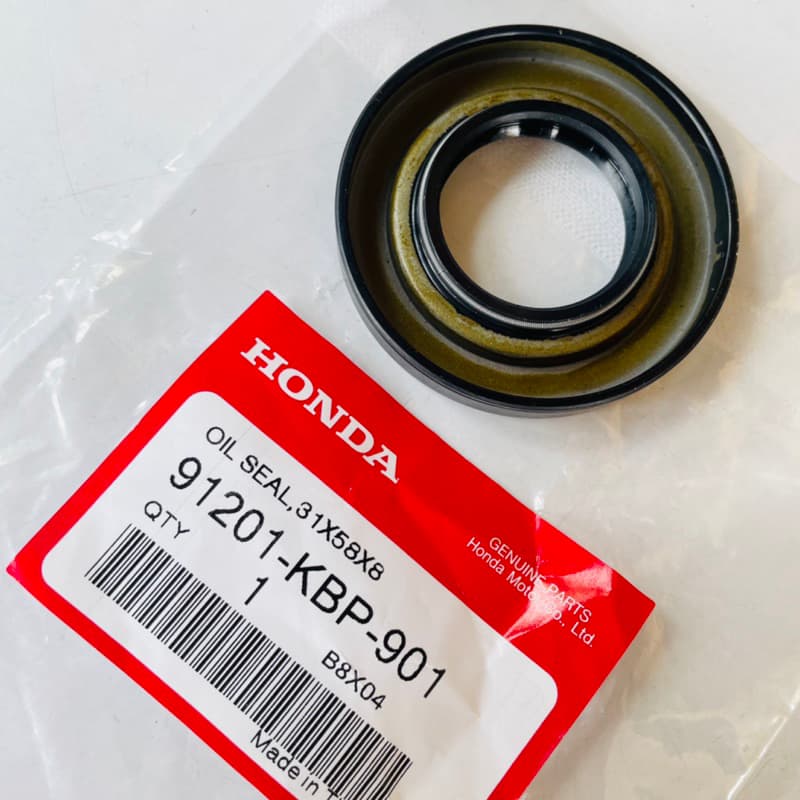 HONDA ซีลข้อเหวี่ยง ข้างขวา , ซีลข้อขวา แท้ แดช , แด๊ช DASH ขนาด 31-58-8 รหัสสินค้า 91201-KBP-901 รูปที่ 3