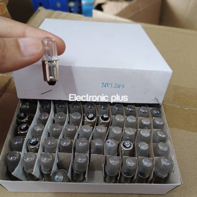 B9 E10 หลอดเขี้ยว หลอเกลียว หลอดไฟนีออน 6.3V 12V 24Vเครื่องมือช่าง หลอดไฟปุ่มตู้ไฟฟ้า ราคาต่อหลอด รูปที่ 4