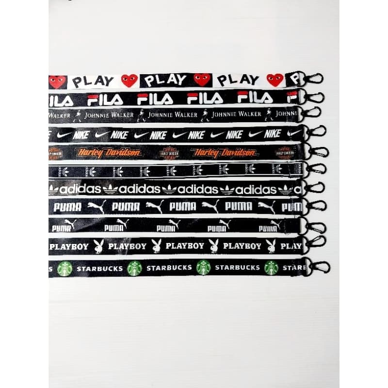 สายคล้องแมสแบบตะขอ แบบแป๊ก ลายโลโก้ และสโมสรฟุตบอล รูปที่ 2