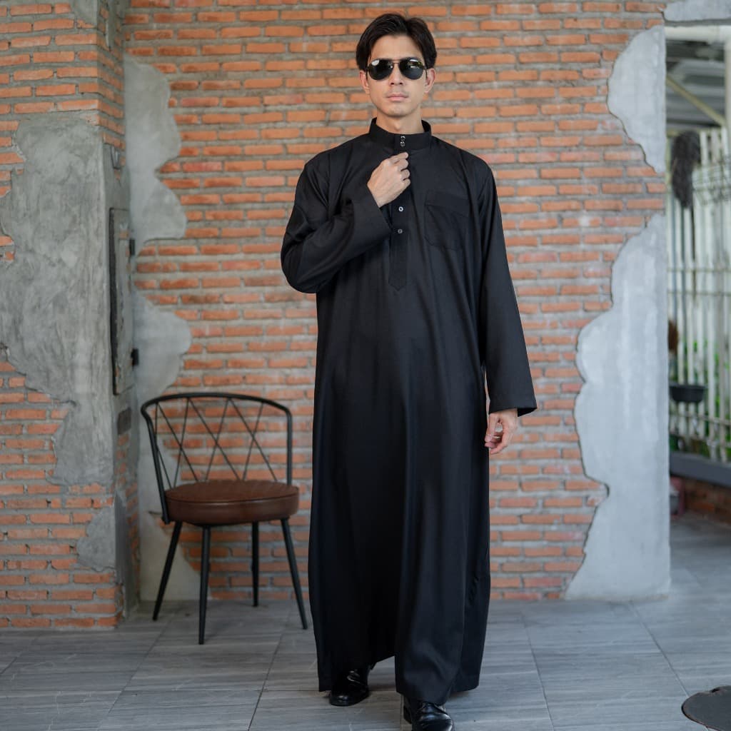 โต๊ปสีดำแขนยาว งานแบรนด์ DAFFAH ทรงคอตั้งสุดเท่ งานเนื้อผ้าคอตตอนผสมโพลีเอสเตอร์ AE51วาริสมุสลิม รูปที่ 3