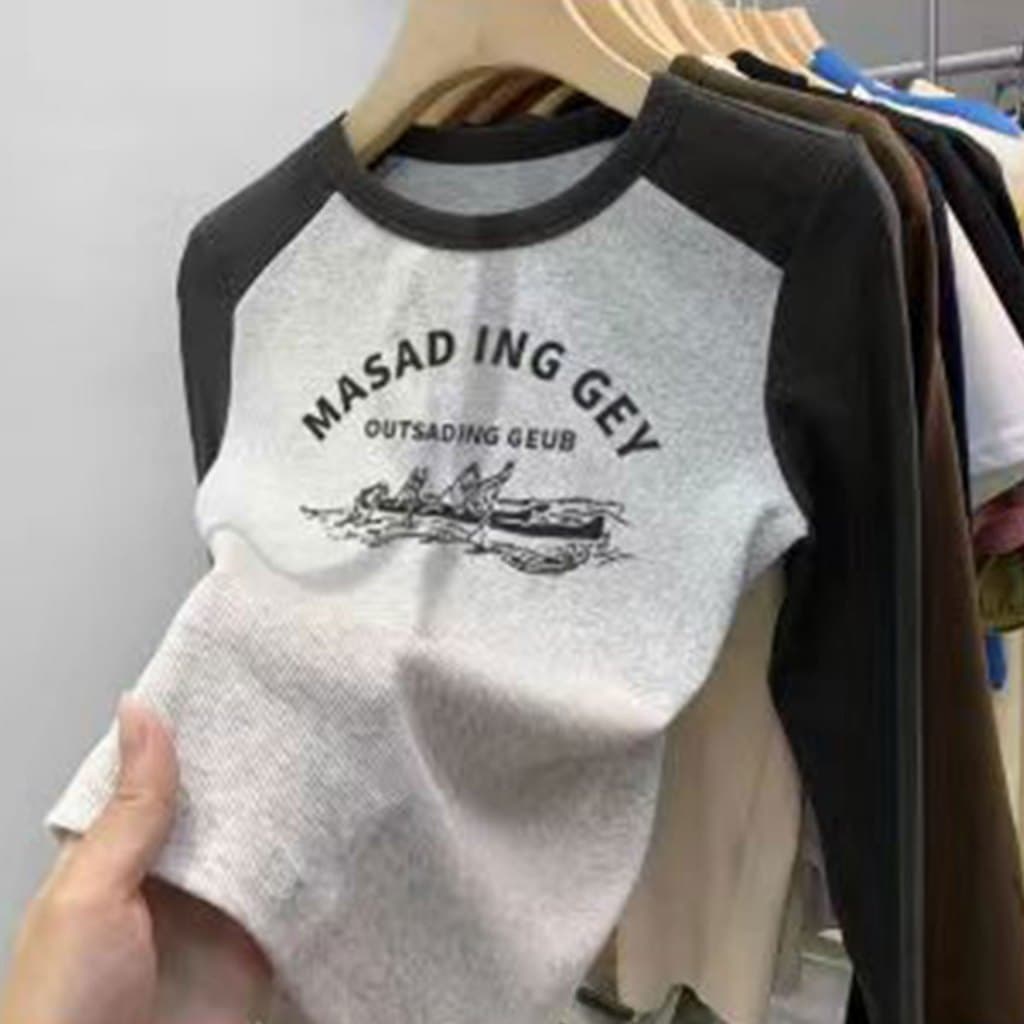 เสื้อแขนยาว สกรีนลายน่ารักมากกก รุ่นนี้ดีเทลแต่งแขนสลับสีทูโทนตัดกับตัวเสื้อ รูปที่ 7
