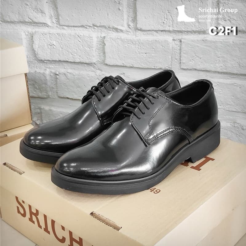 คัทชู รุ่น C2F / C2F1 หนังขัดมันเกรดพรีเมี่ยม / Premium Lightweight Shoes by Srichaigroup รูปที่ 3