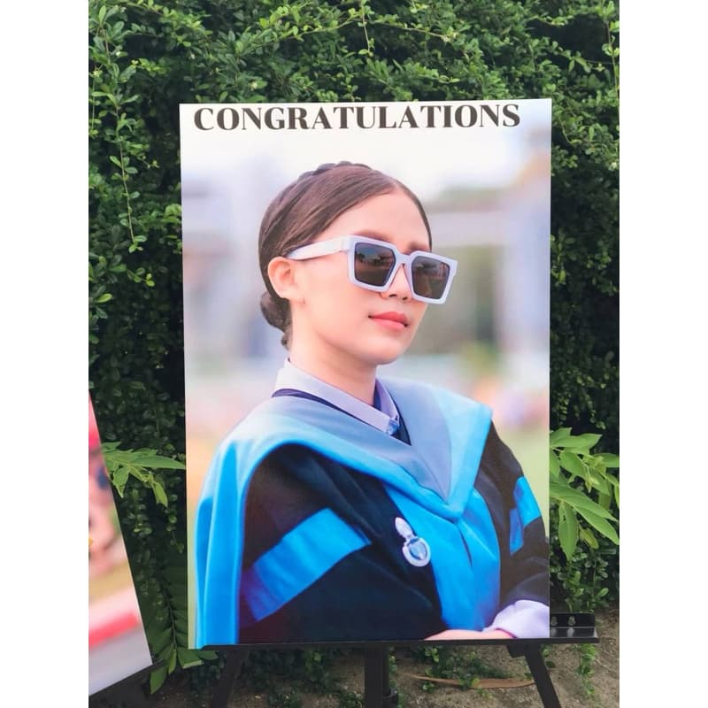 กรอบลอยโฟโต้ 1แถม1 บอร์ดไดคัท 60x40 ซม. ของขวัญวันเกิด รับปริญญา งานแต่ง งานเกษียณ รูปที่ 6