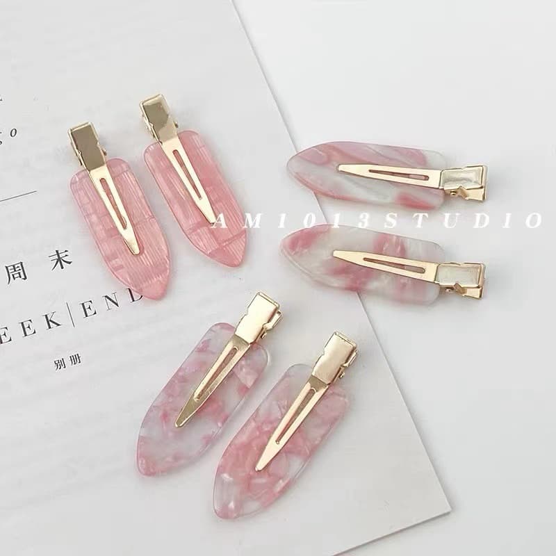 1-2วัน กิ๊บหนีบผมสีชมพูลายหินอ่อน 1 ชิ้น วิ๊งเล่นแสง กิ๊บแต่งหน้า ไม่เป็นรอย ไม่กินผม รูปที่ 5