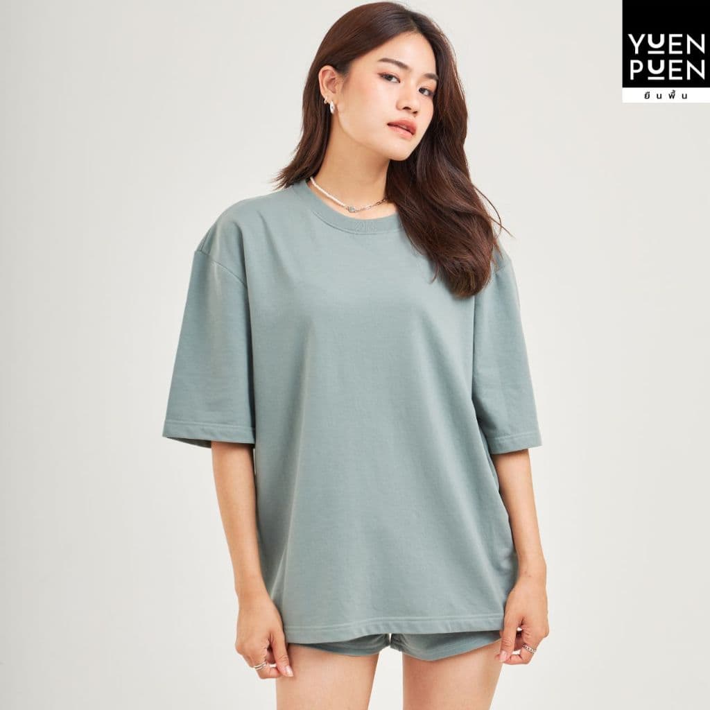 YuenPuen เสื้อยืด Oversize สีมัทฉะ ยืนพื้น ไม่ยืด ไม่ย้วย ไม่ต้องรีด ผ้าเกร็ดปลา เสื้อโอเวอร์ไซส์ รูปที่ 2