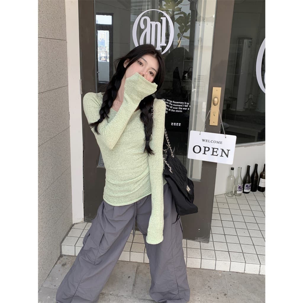 ส่งทันที Cici Set2ชิ้น เสื้อเเขนยาวเว้าหลัง+สายเดี่ยวเว้าหลัง ผ้าไหมพรม สายปรับได้ สาวเซ็กซี่ รูปที่ 4