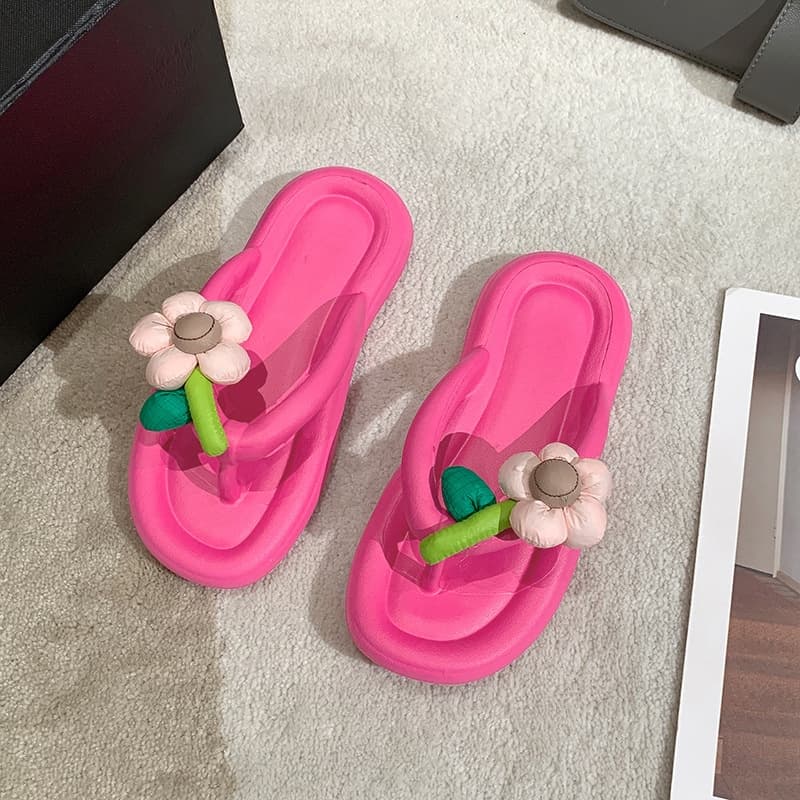 New รองเท้าแตะหัวคูคีบสไตล์เกาหลีเกาใจติดดอกไม้ฟูๆด้านหน้าสลับสีน่ารักละมุนฟุดๆพื้นนุ่มเบาสวมใส่สบายใส่ได้ทุกโอกาสแน่นอน รูปที่ 5