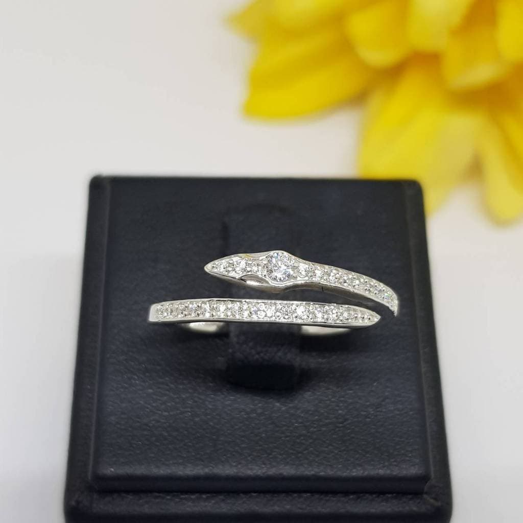 Memorine Jewelry แหวนเงินแท้ 925 ฝังเพชรสวิส : ONLR385 รูปที่ 4