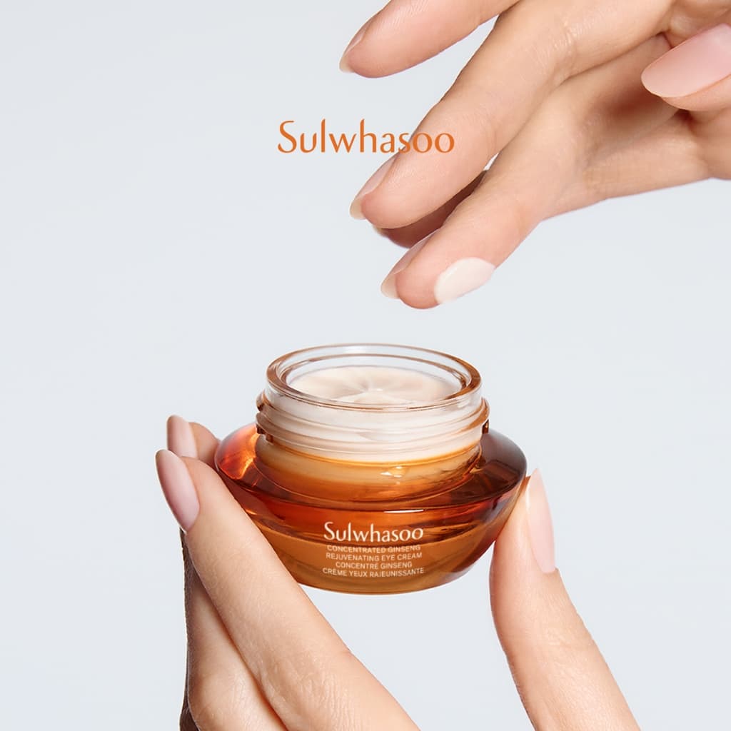 Sulwhasoo Concentrated Ginseng Rejuvenating Eye Cream 15ML อายครีมโสมสูตรเข้มข้น ฟื้นฟูผิวรอบดวงตา รูปที่ 3