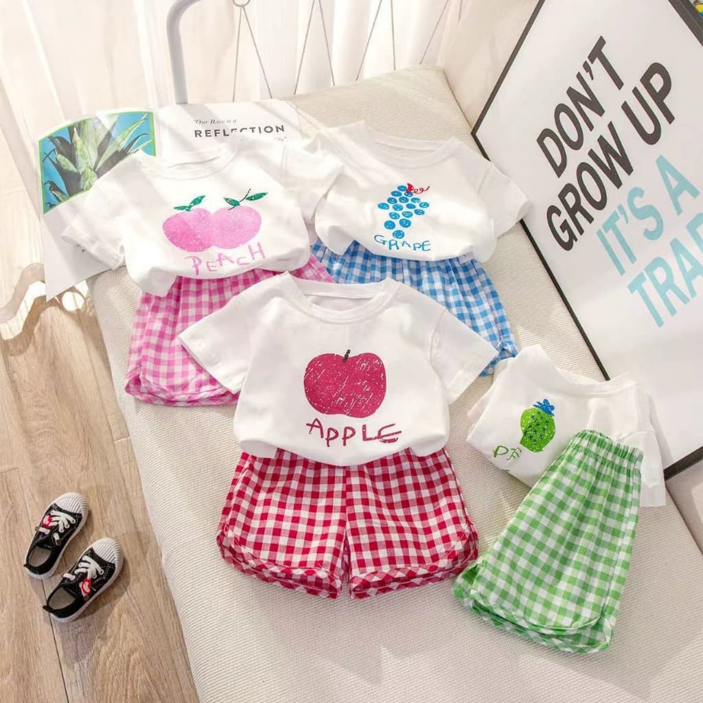 P06 ชุดเสื้อแขนสั้น ชุดเด็ก ลายผลไม้ และ กางเกงขาสั้นลายสก๊อต ผ้านิ่ม ใส่สบาย Set 2 ชิ้น รูปที่ 2