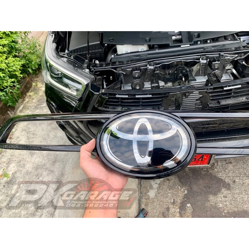ของแท้!! โลโก้แก้วหน้ากระจัง Toyota 100% NewFortuner Legender Revo Rocco 2020ขึ้นไป รูปที่ 2