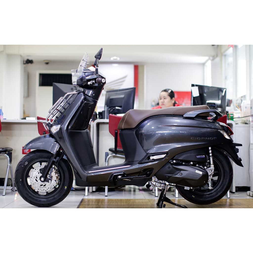 แผ่นกันร้อนท่อ อะไหล่เดิมติดรถ รถ HONDA GIORNO / 18318-K3M-T00/ปี2024-2025 รูปที่ 4
