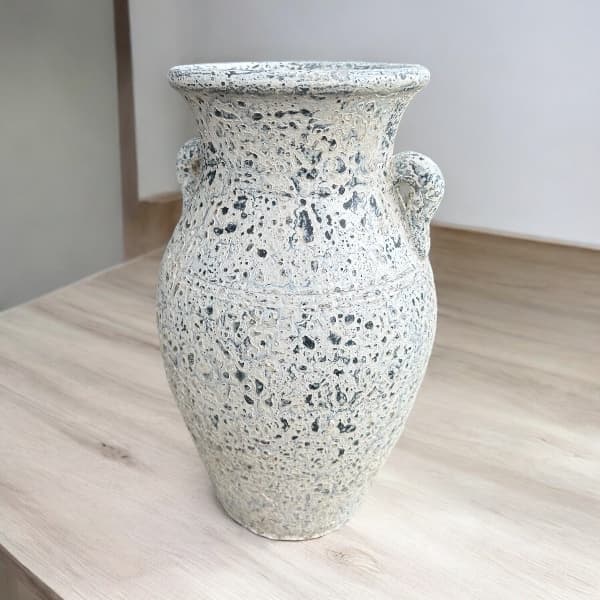 Vase แจกันดินเผาปากบาน มีหู 2 หู สีขาวเก่า ขนาด 23 x 35 cm. รูปที่ 1