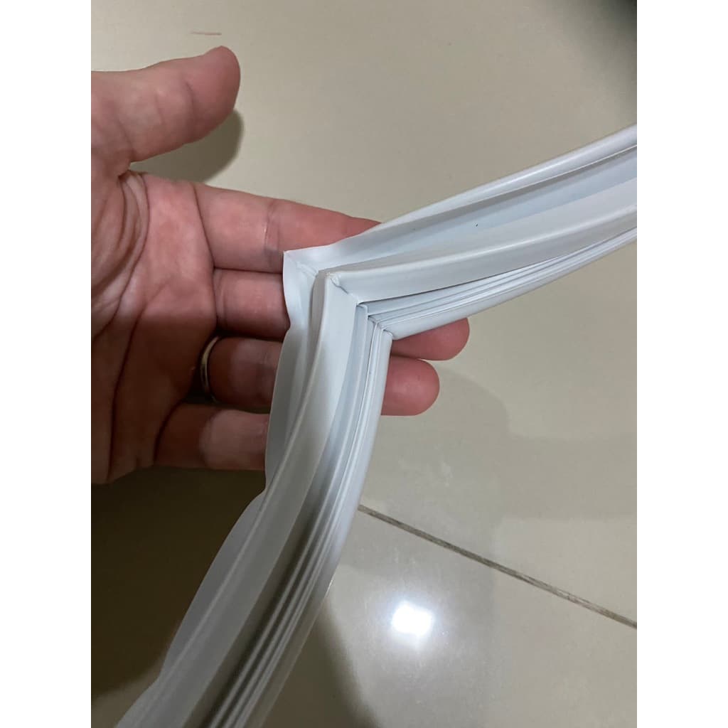 ขอบยางตู้เย็น สำหรับ HITACHIรุ่น R-64V3, R64V, R64V1,R64V2,R64V4,R-64VG, R-64SX-2 รูปที่ 3