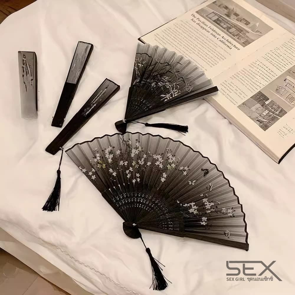 Sexy Girl พัดลมพับสไตล์จีน พัดลมสไตล์โบราณ ลายดอกไม้ สามารถจับคู่กับกี่เพ้า（H9322）