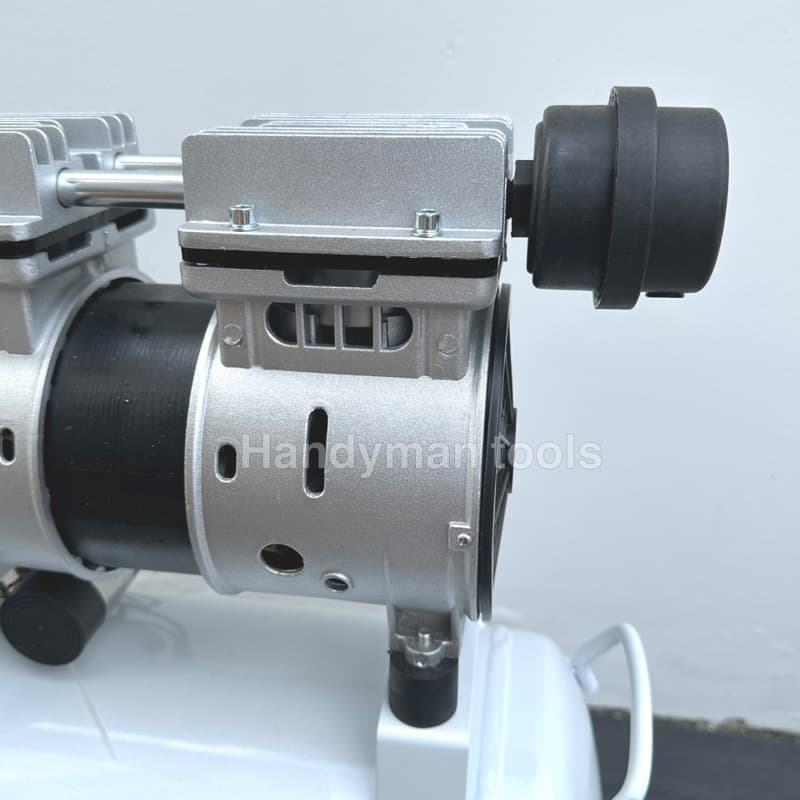 ETOP ปั๊มลม ถังลม ปั๊มลมโรตารี่ ปั๊มลมออยฟรี ขนาด 30 ลิตร กำลัง 1100W ทองแดงแท้ + อุปกรณ์ 6 อย่าง รูปที่ 5