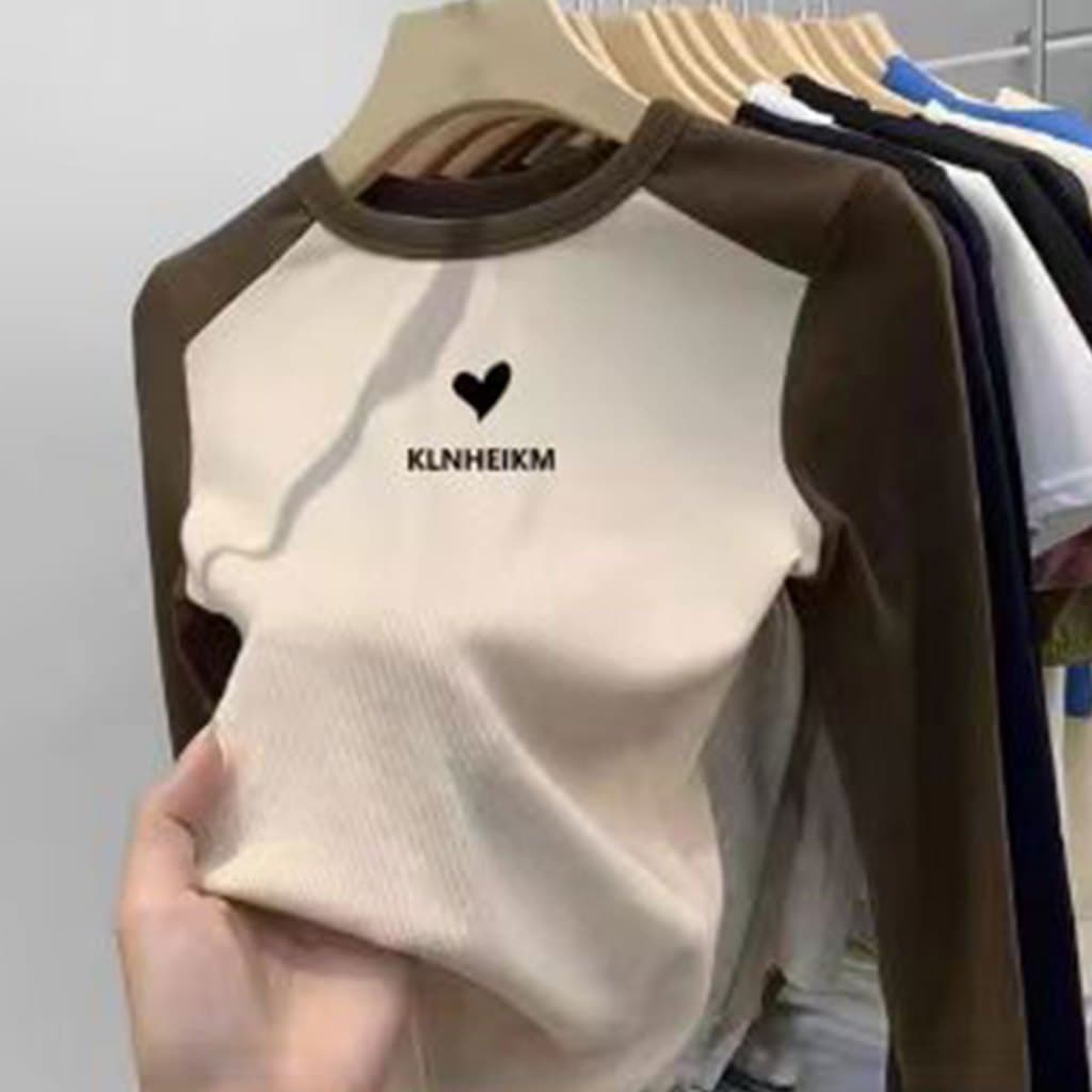 เสื้อแขนยาว สกรีนลายน่ารักมากกก รุ่นนี้ดีเทลแต่งแขนสลับสีทูโทนตัดกับตัวเสื้อ รูปที่ 6