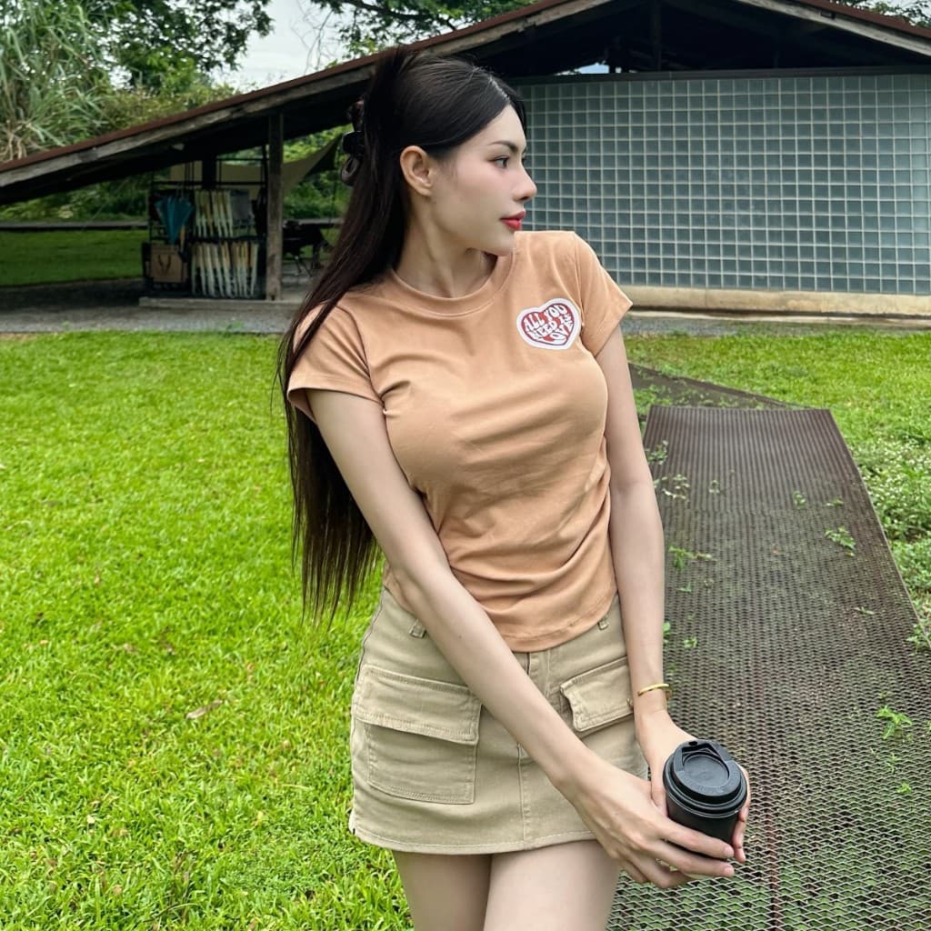 SpinnyHouseเสื้อยืดรัดรูปแต่งย่นข้าง สกรีนหัวใจแน่นๆ ทรงสวย ใส่แล้วพรางหุ่นมาก สาวอวบใส่ได้ รุ่น จั๊มเอวAllyou รูปที่ 4